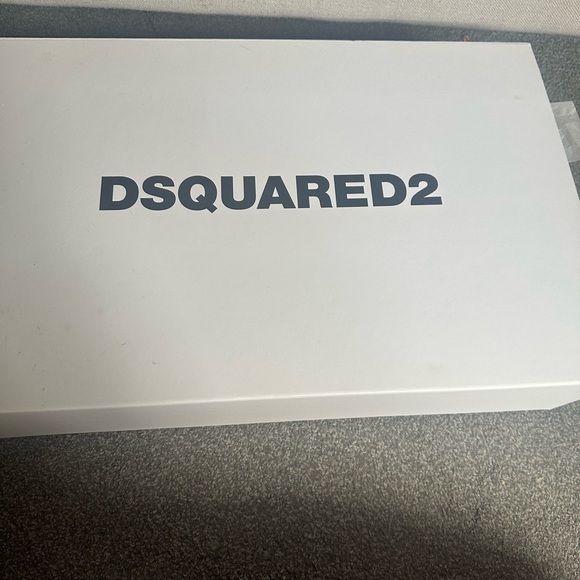 DSQUARED GOLD HEELS SIZE 38 worn once - Picture 3 of 9